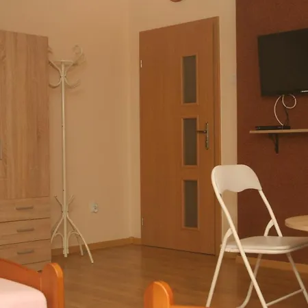 Noclegi 24h Homestay *