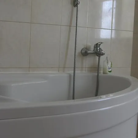 Homestay Noclegi 24h *